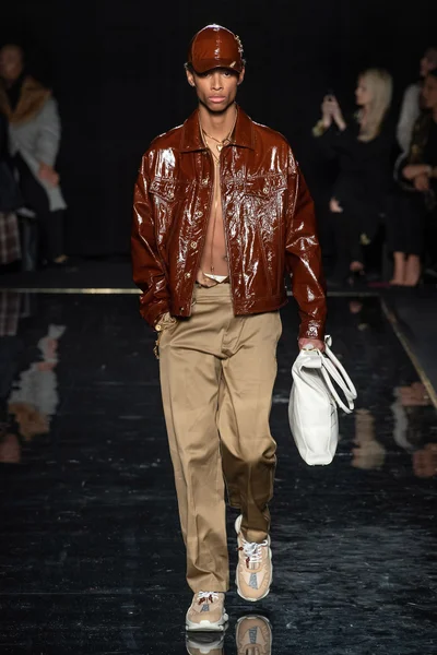 Look 4
